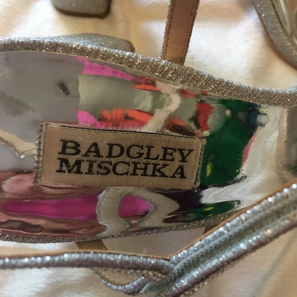 Badgley Mischka Silver Heels with Strappy Design Sz 10